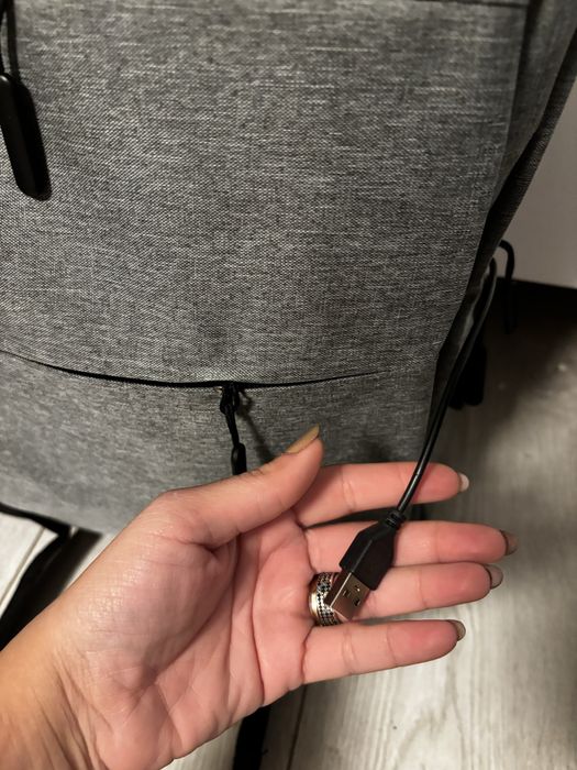 Rucsac cu port usb