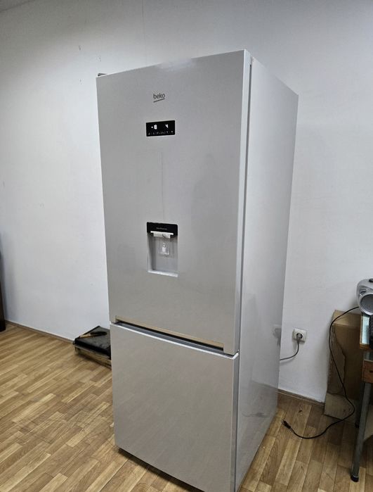 Хладилник Beko 510л, Neo Frost, Диспенсер, Harvest Fresh RCNE560E40DZM