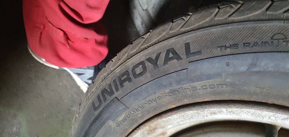 Гуми 4бр 165/70/14с - 1бр-60лв