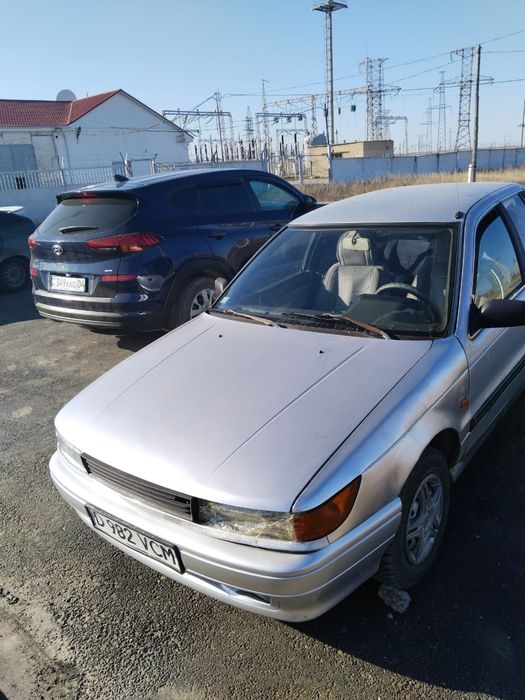 Продам машину митсубиси лансер