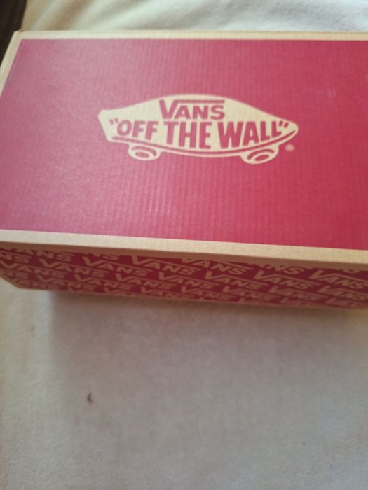 Дамски спортни обувки Vans, размер 38,5