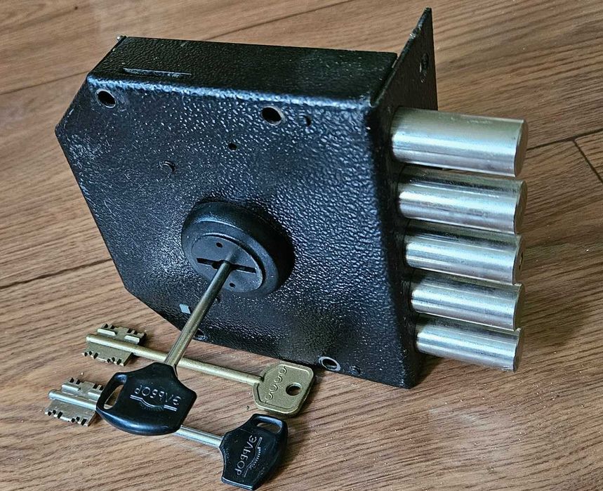Замок накладной Эльбор  Район 1000 мелочей