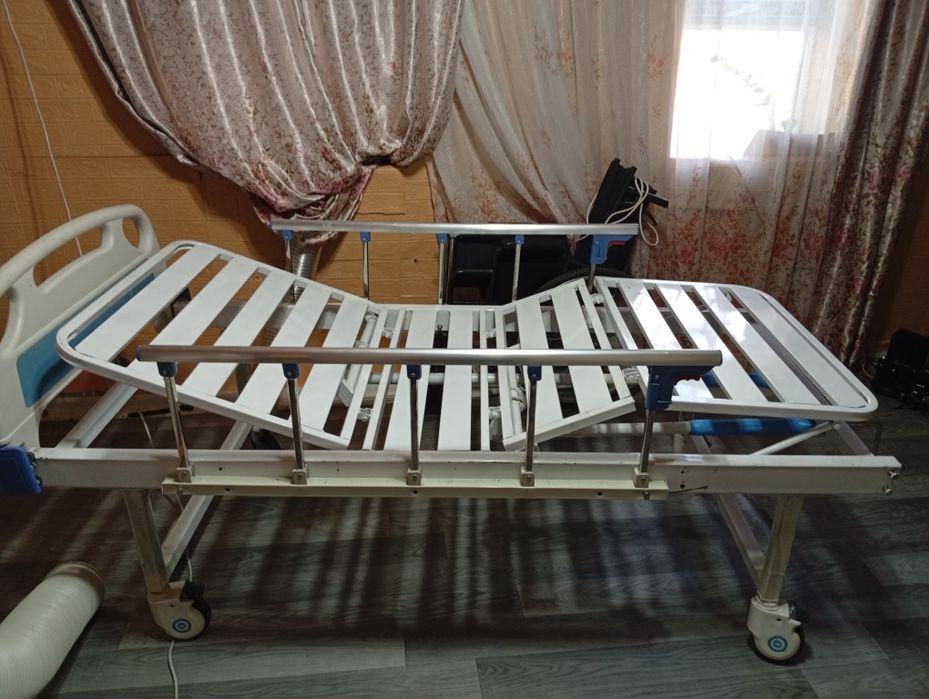Кровать медицинская