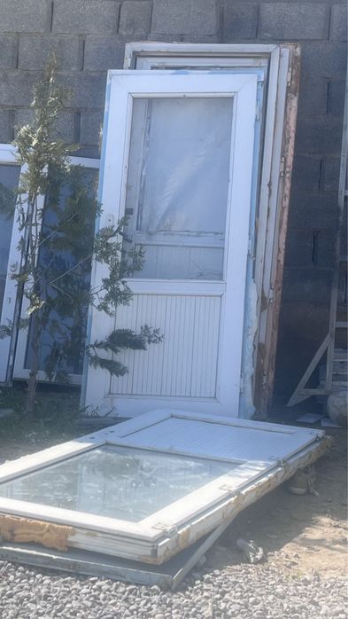 Двери       пластик