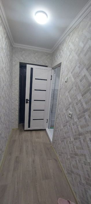 Чионзор 9  квартал  2³/4/4  балкон 2×6 м² срошни сотилади