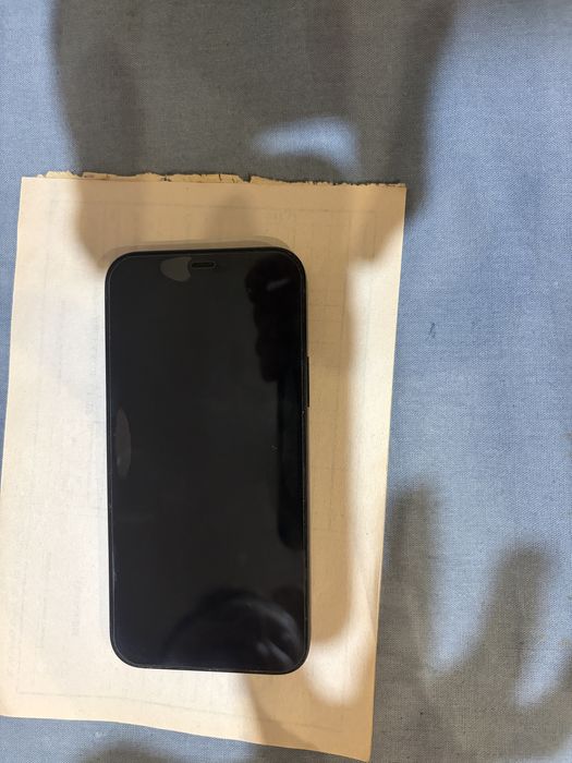 Iphone 12 64 GB черен