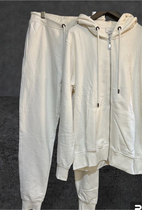 Burberry анцуг Л