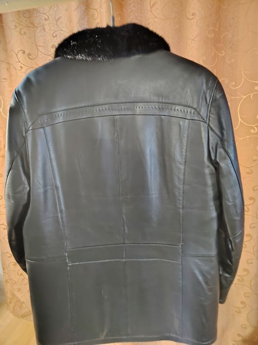 Продам мужскую дубленку