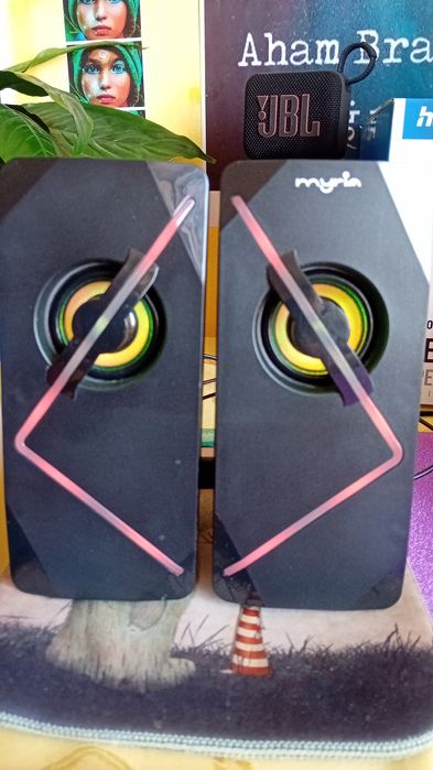 Boxe Myria aproape noi..nefolosite decât 1 luna le las la jumatate de