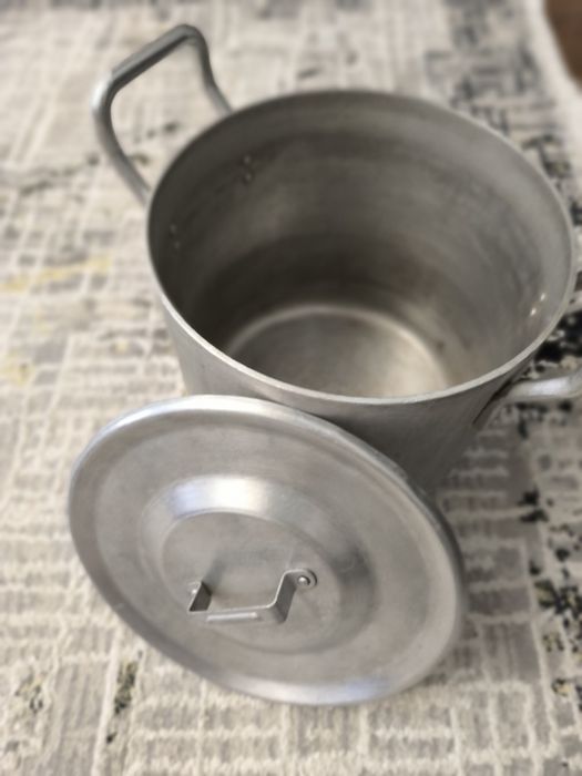 Продам кострюлю.