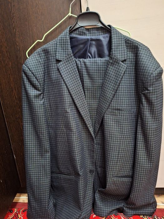 Продается костюм