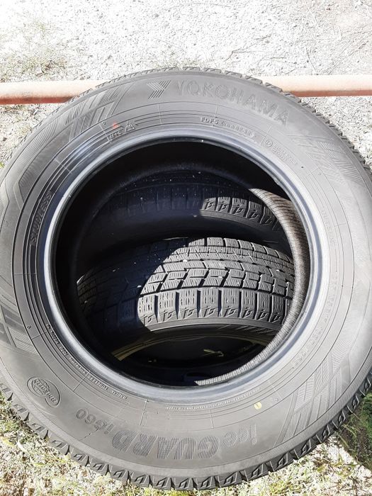 Продам шины 225/65/17 якохама
