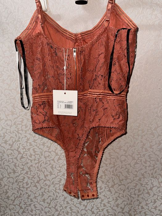 Боди женское без рукавов