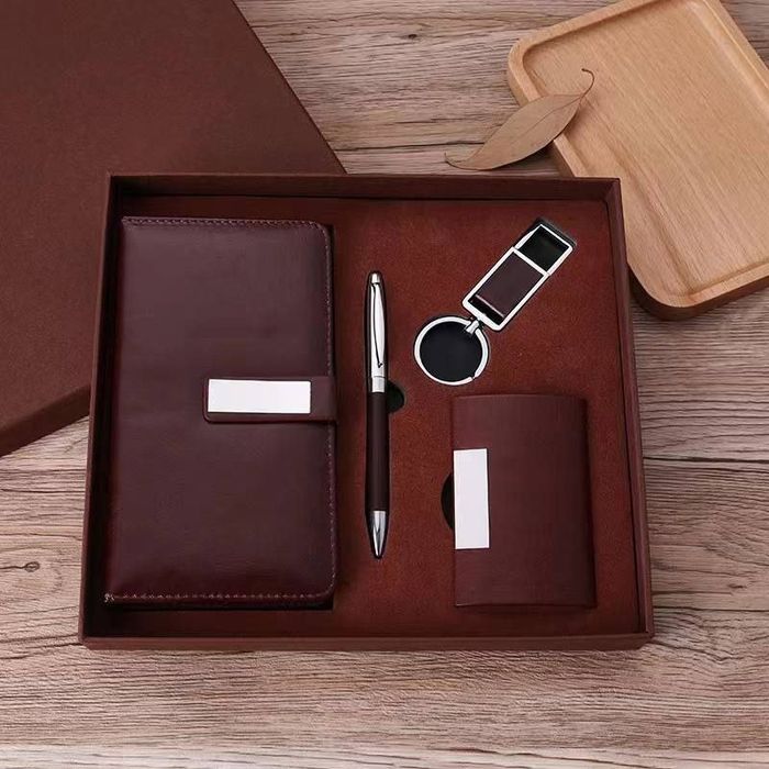 Мужской набор подарочный. Эркаклар учун набор