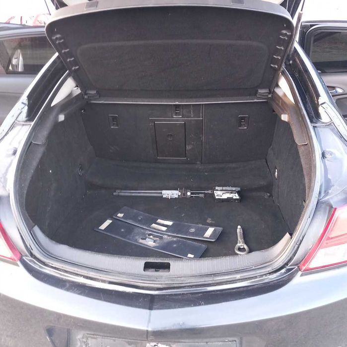 Опел Инсигния A 2,0 дизел графит/Opel Insignia A, A20DTH graphitе 2011