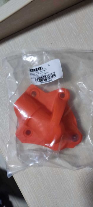 К-т протектор на съединителя и водна помпа за KTM