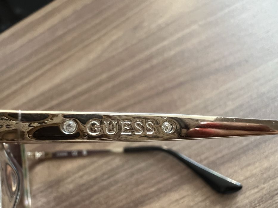 Оригинални слънчеви очила Guess