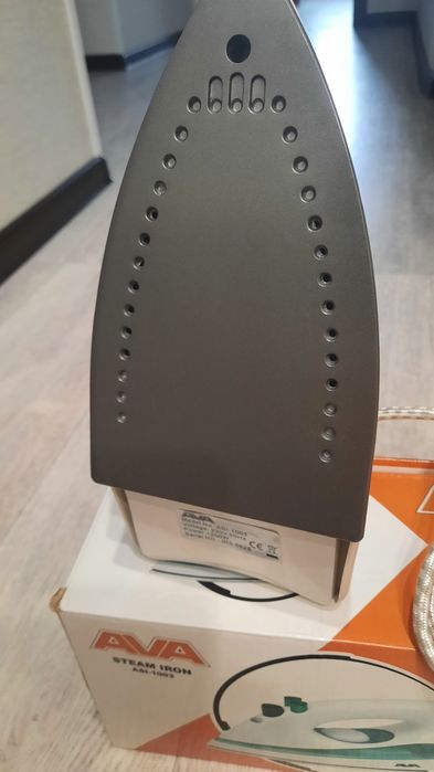 Продам      утюг