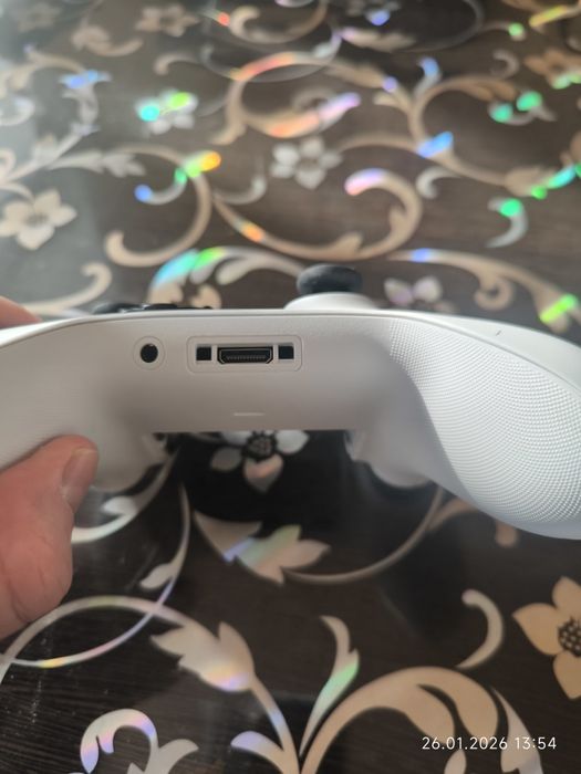 Геймпад на XBOX в отличном состоянии