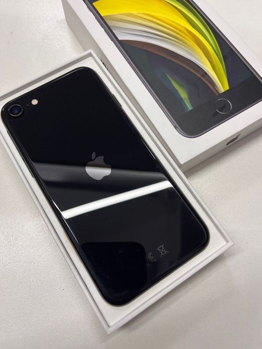 iPhone Se 2020, 64gb,75%.