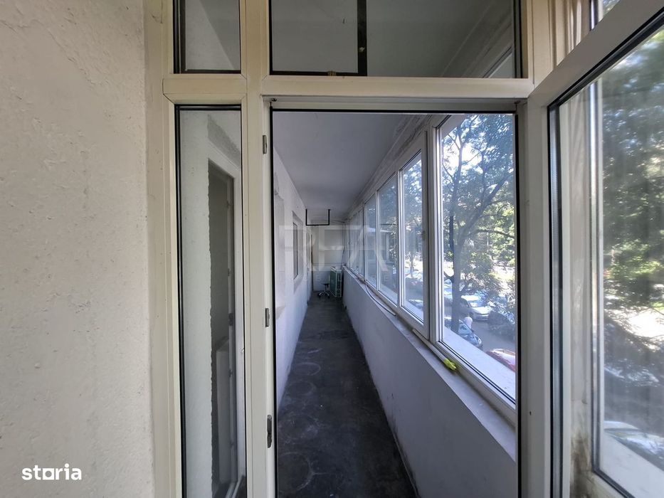 3 camere, et 1/10, 76mp, anvelopat-Gorjului/Veteranilor