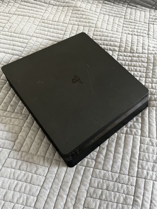 Продам PlayStation 4 Slim 512gb PSVR