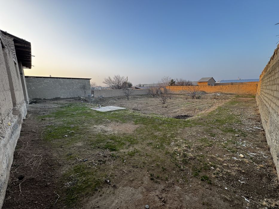 Ховли Участка Сотилади 15 СОТИХ