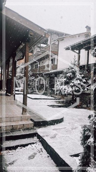 Хотел в Ловеч, област-с.Орешак площ 435 цена 785000