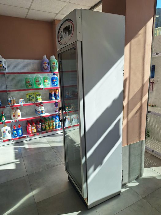 Хладилна витрина