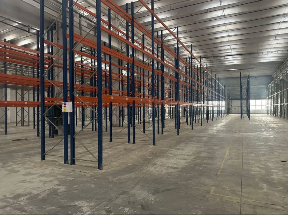 Vindem rafturi metalice profesionale reglabile la cel mai mic preț