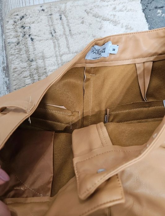 Pantaloni  bej/maro na-kd 3i