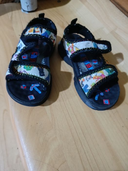 Сандалики 27 размер