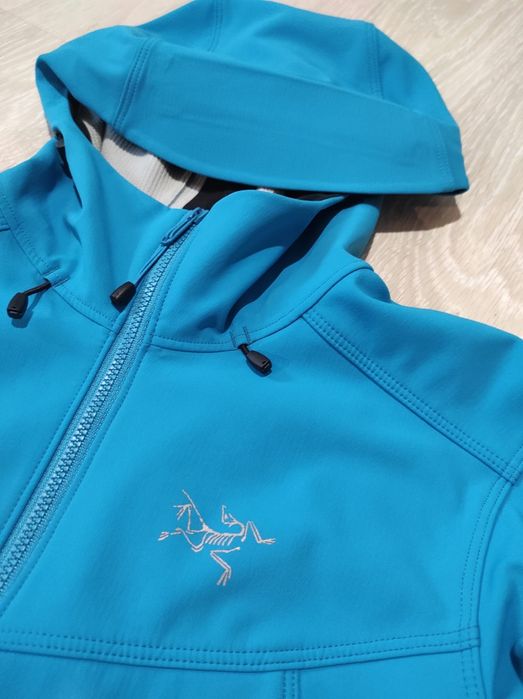 Jacheta dama drumetie Arc'teryx Epsilon LT  S