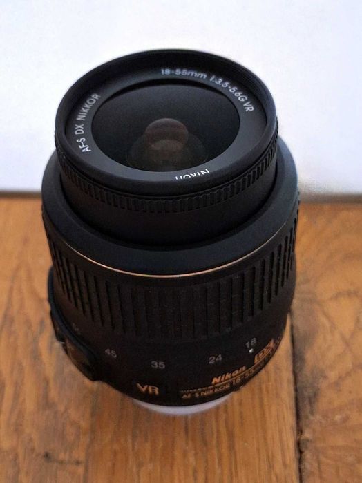 Obiectiv Nikon AF-S DX NIKKOR 18-55mm f/3.5-5.6G VR