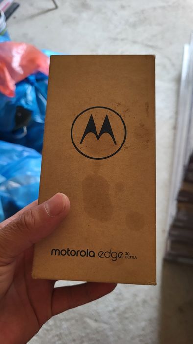 Motorola 30 Ultra edge