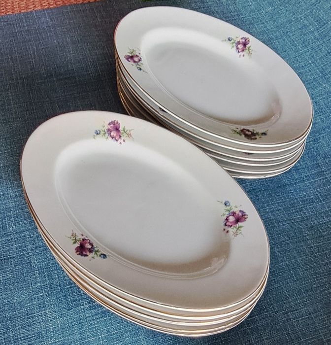 Порцеланови чинии