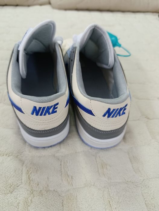 Продам кроссовки Nike