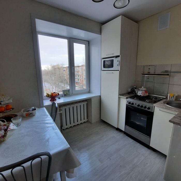 Продам трехкомнатную квартиру