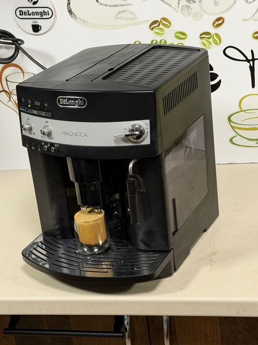 Кафемашина кафе автомат delonghi magnifica с гаранция