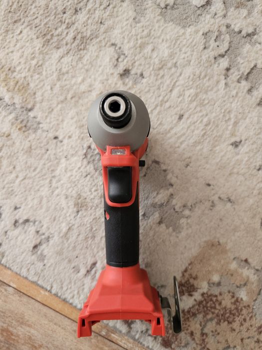 Ударен винтоверт Импакт Milwaukee Next Generation M18BLIDRC