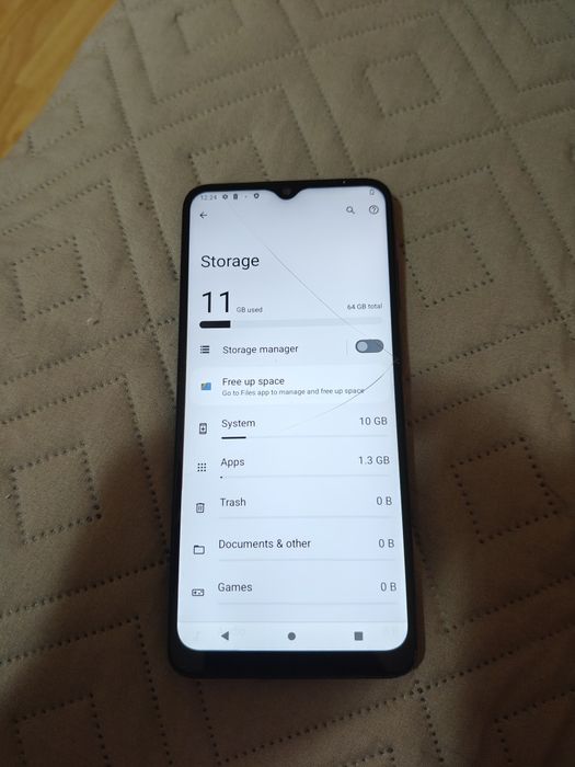 Motorola E22 64GB 4GB RAM sticla fisurată