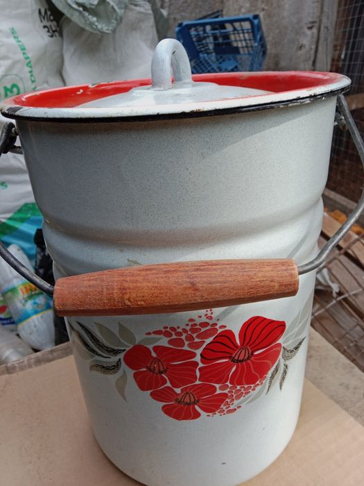 Продам кателок эмалированный