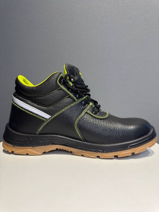 Специальная обувь для униформы