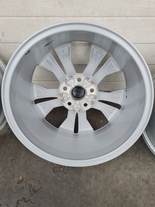 Оригинални джанти за ФОЛКСВАГЕН VW AUDI SEAT SKODA R17 5x112 ET38 7J