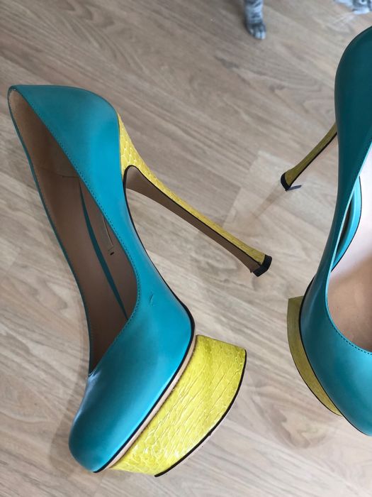 Pantofi-statement Nicholas Kirkwood. Nimic altceva de spus.