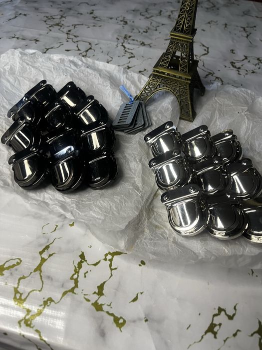 Sumka uchun qulf (замо́к-защёлка)