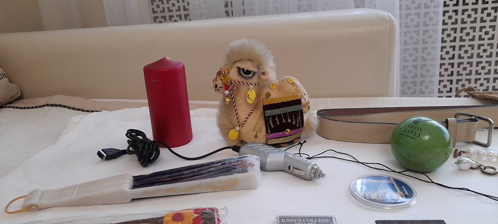 Сувениры по триста тенге.