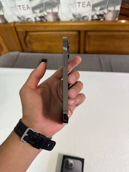 Продам Phone 13 pro