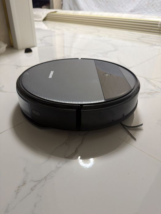 Робот пылесос samsung серия VR05R50***