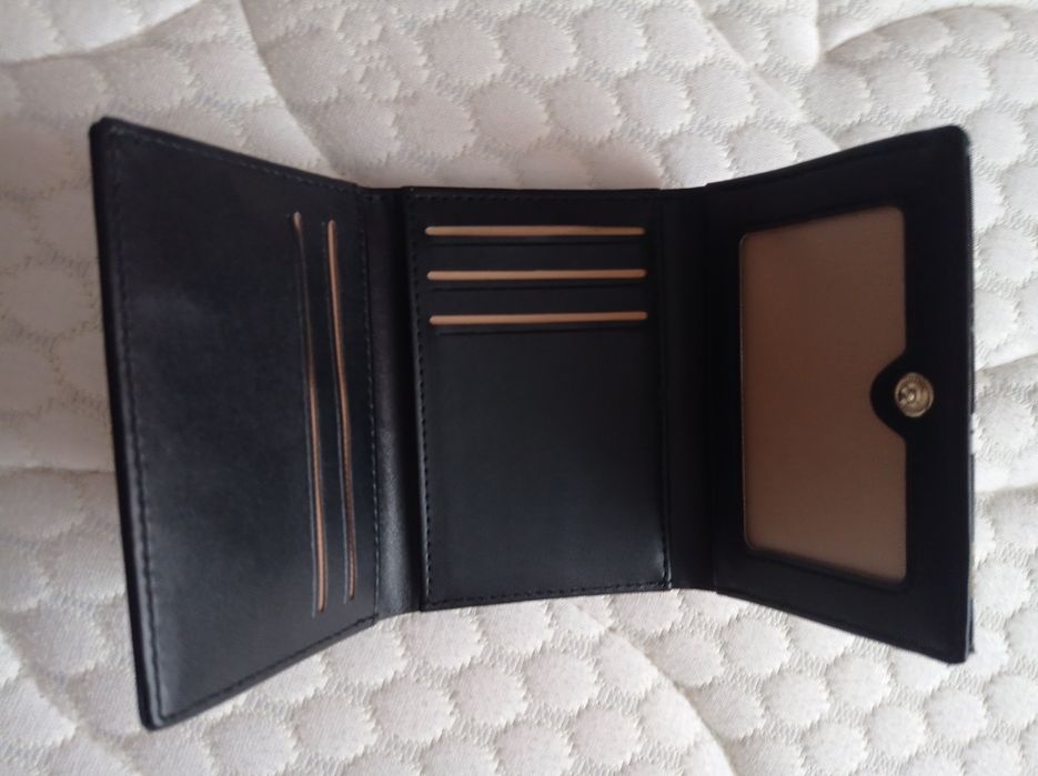 Женский маленький кошелек